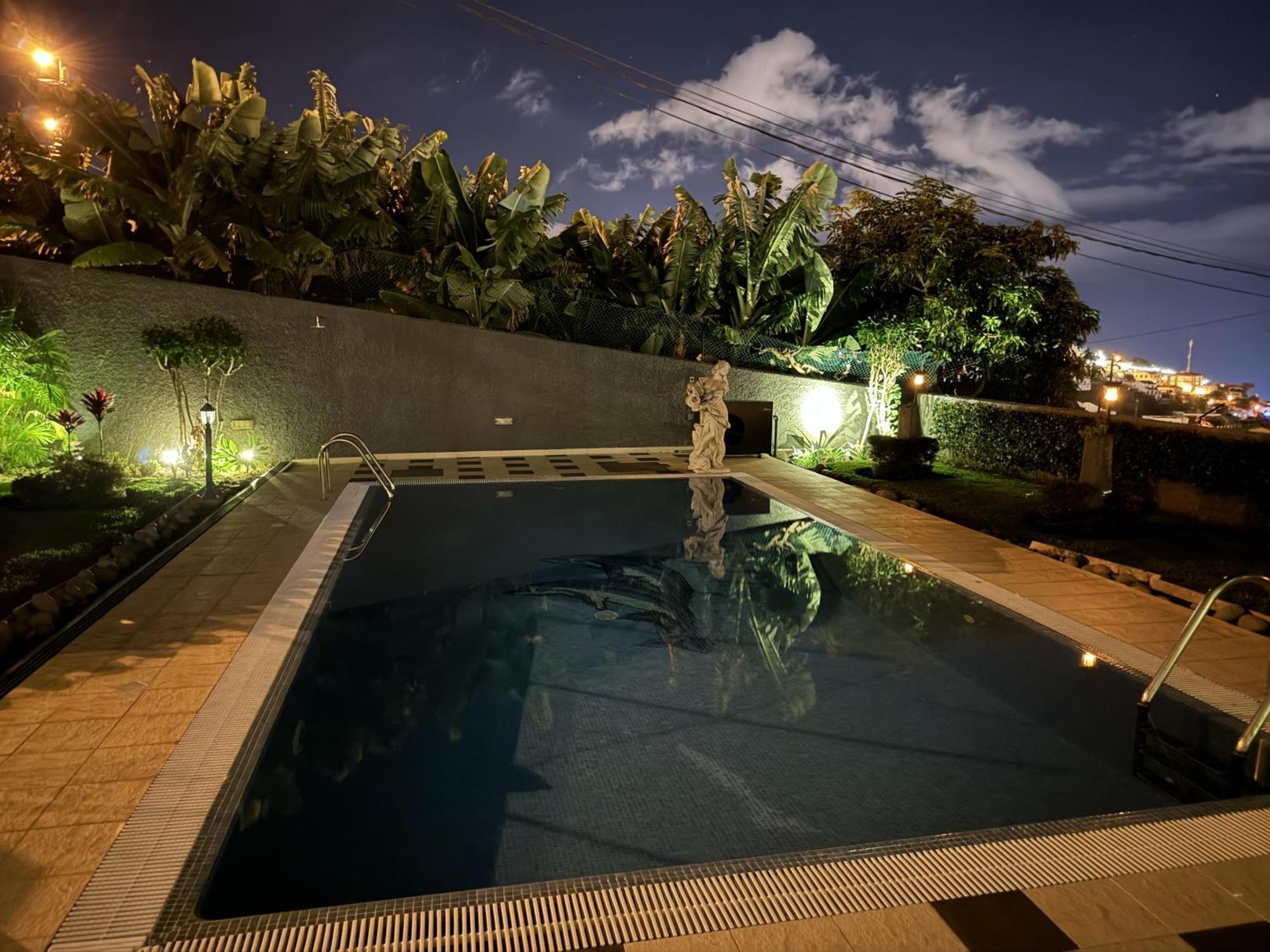 Beautiful 1-Bed Apartment In Funchal  Exterior photo